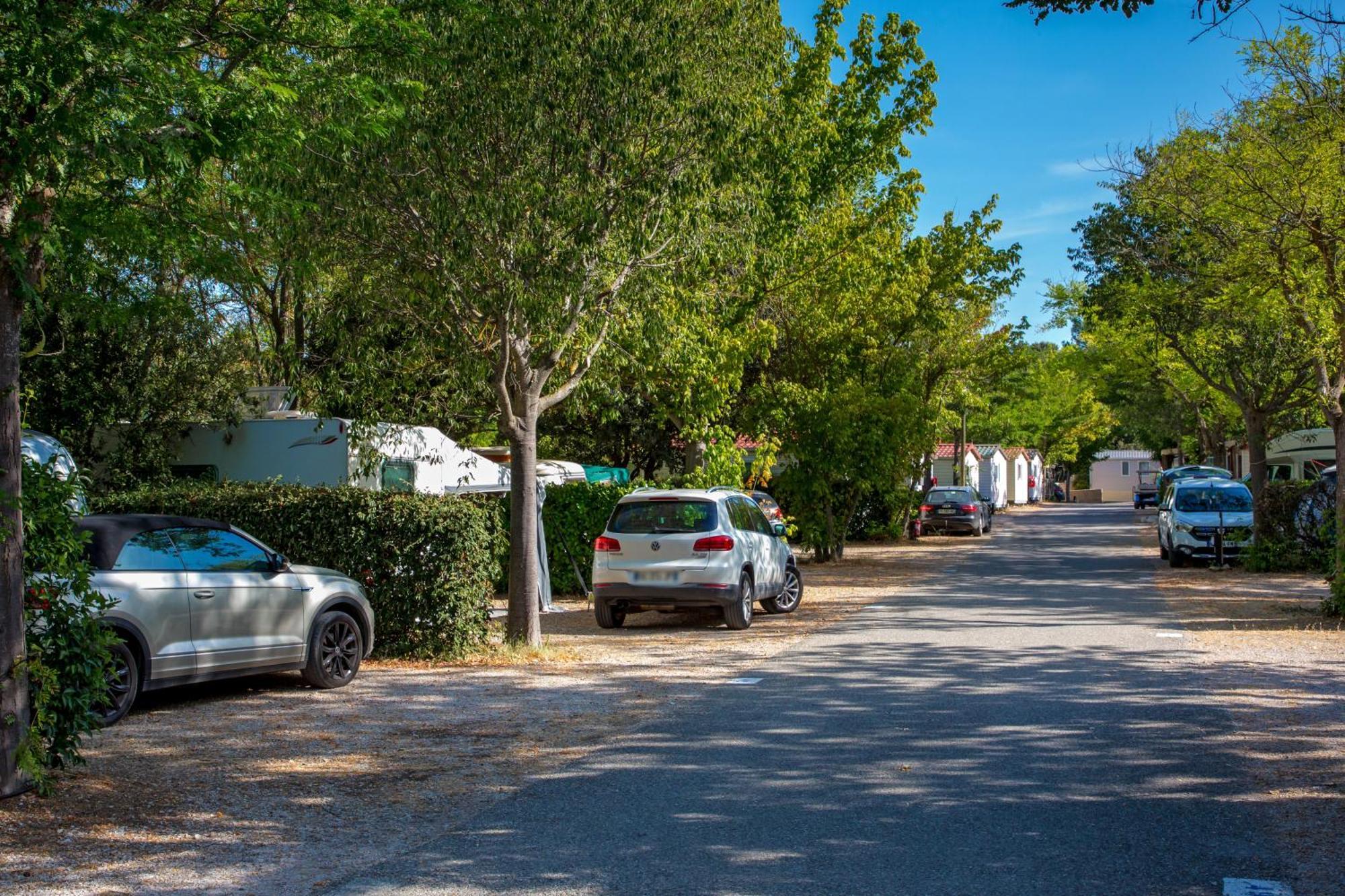 Camping Paradis La Pinede Hotel Gréoux-les-Bains Exterior foto